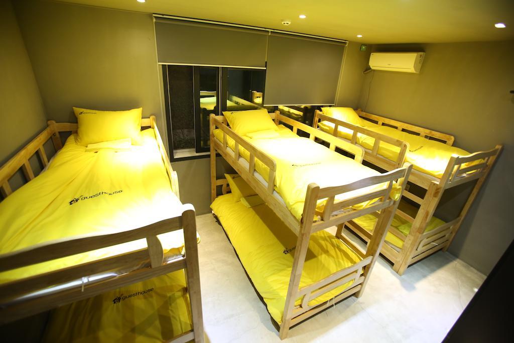 24 Guesthouse Garosugil - Gangnam Seul Oda fotoğraf