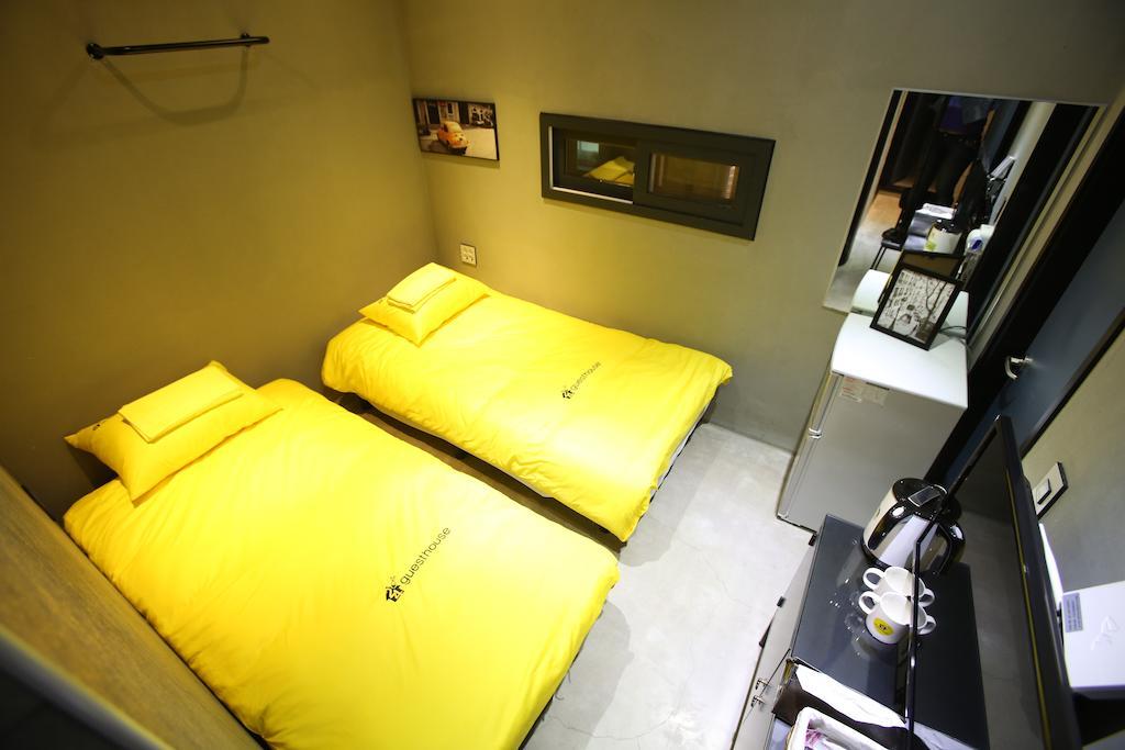 24 Guesthouse Garosugil - Gangnam Seul Oda fotoğraf